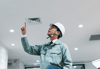 仕事中の作業員